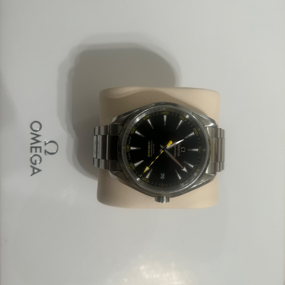 Omega Seamaster Aqua Terra 15,000 Gauss - Picture 2 of 7
